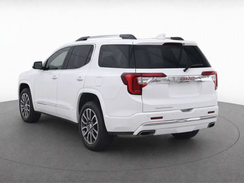 Used 2023 GMC Acadia Denali w/ Denali Ultimate Package FWD image 4