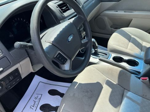 Used 2010 Ford Fusion SE FWD image 29