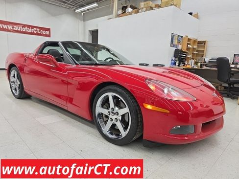 Used 2007 Chevrolet Corvette Coupe RWD image 1