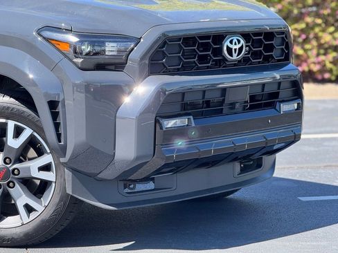 Used 2025 Toyota 4Runner TRD Sport Premium image 7