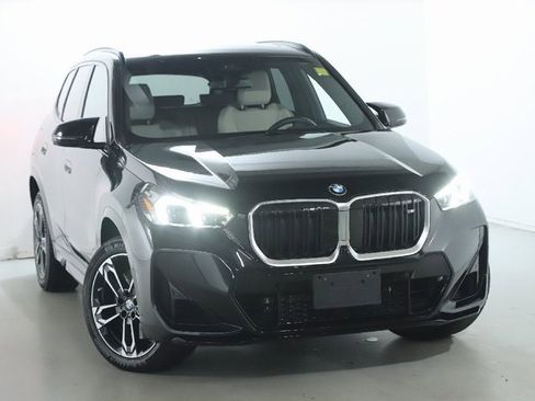 Certified 2024 BMW X1 M35i w/ Premium Package image 2