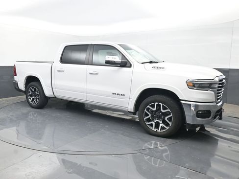 Used 2025 RAM 1500 Laramie image 7