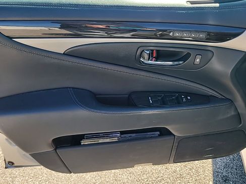 Used 2013 Lexus LS 460 image 14