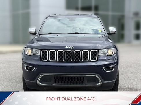 Used 2017 Jeep Grand Cherokee Limited AWD/4WD image 4