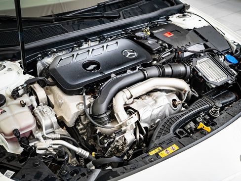 Certified 2025 Mercedes-Benz CLA 250 4MATIC image 36