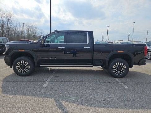 New 2026 GMC Sierra 2500 Denali Ultimate AWD/4WD image 2