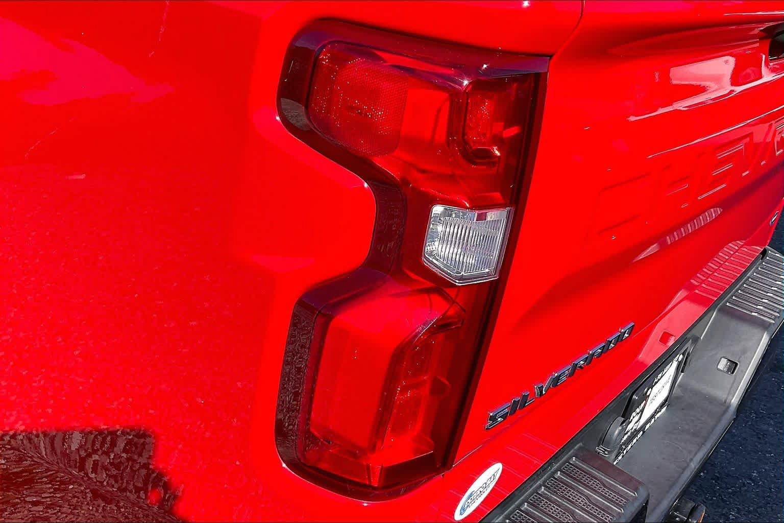 Used 2022 Chevrolet Silverado 1500 LT Trail Boss AWD/4WD image 28