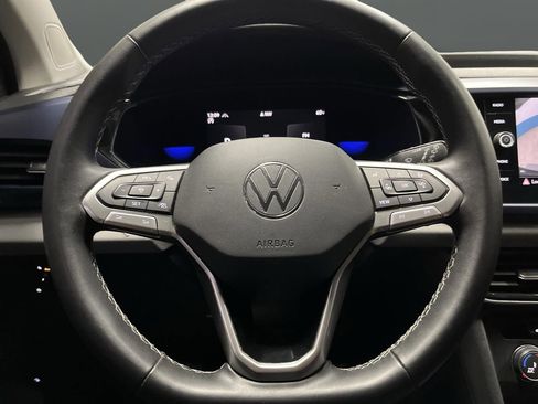 Used 2022 Volkswagen Taos SE w/ IQ.Drive SE Package image 15