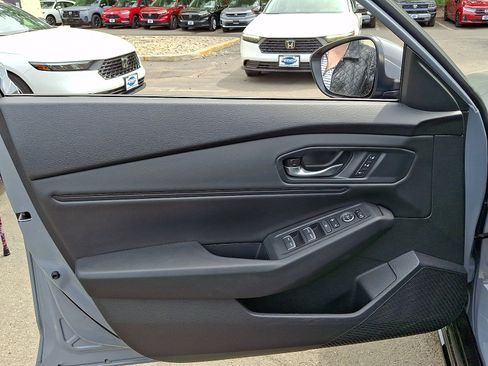 Used 2023 Honda Accord EX-L image 13
