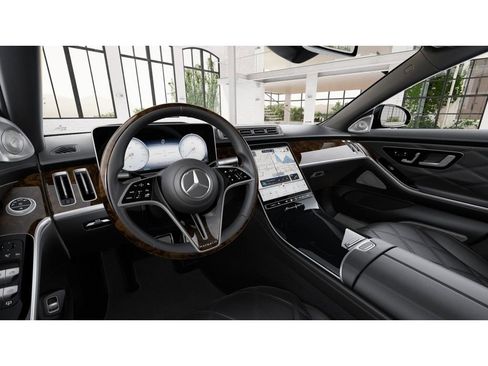 Certified 2023 Mercedes-Benz Maybach S 680 4MATIC image 3