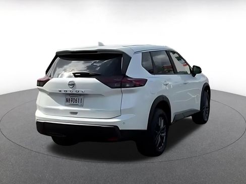 Used 2026 Nissan Rogue SV FWD image 15
