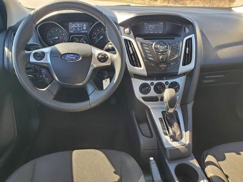 Used 2014 Ford Focus SE FWD image 12