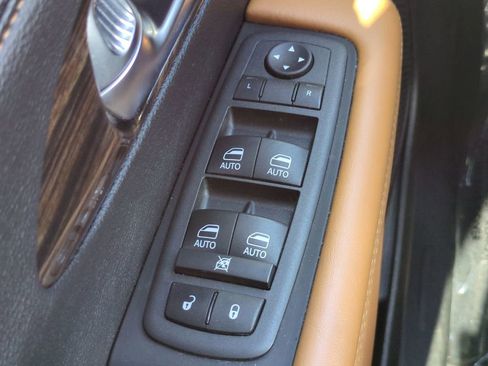 Used 2022 Chrysler Pacifica Pinnacle image 25