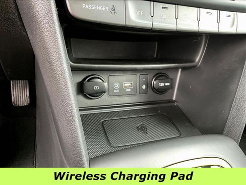 Used 2020 Hyundai Kona Limited FWD image 15