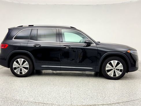 Used 2024 Mercedes-Benz EQB 300 4MATIC image 4