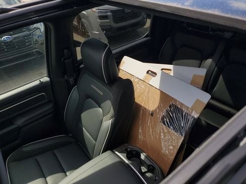 New 2026 RAM 1500 Laramie AWD/4WD image 38