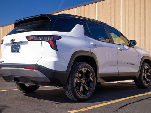 New 2026 Chevrolet Equinox LT w/ Midnight Edition image 9