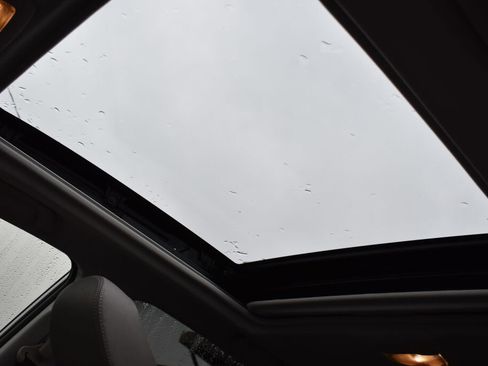 Used 2015 Subaru Forester 2.5i Limited image 26