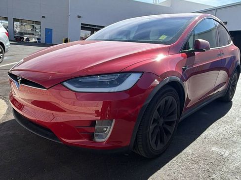 Used 2019 Tesla Model X 100D image 4