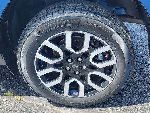 Used 2024 Ford Maverick Lariat FWD image 12