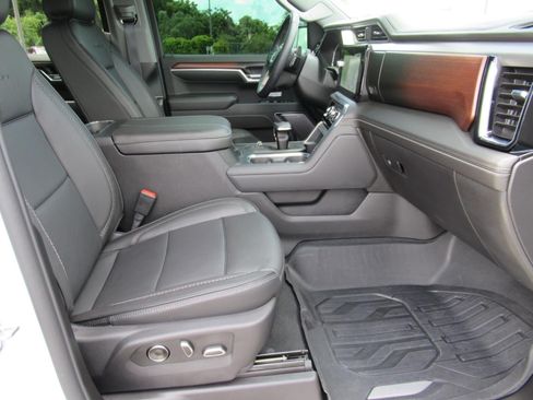 Used 2026 GMC Sierra 1500 Denali AWD/4WD image 12