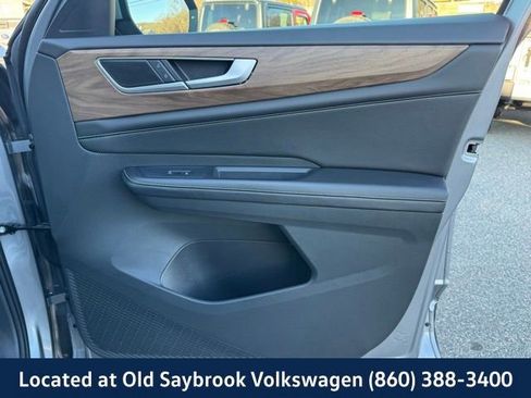 Certified 2024 Volkswagen Atlas SE image 30