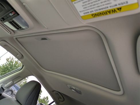 Certified 2025 Subaru Crosstrek 2.0i Premium image 17