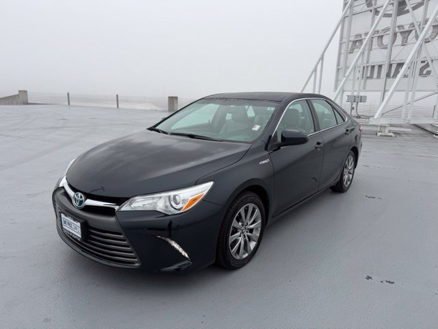 Used 2017 Toyota Camry XLE FWD image 7