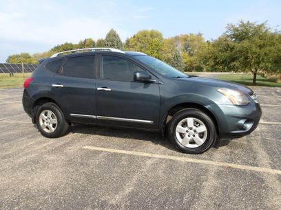 Used 2015 Nissan Rogue S w/ Convenience Package