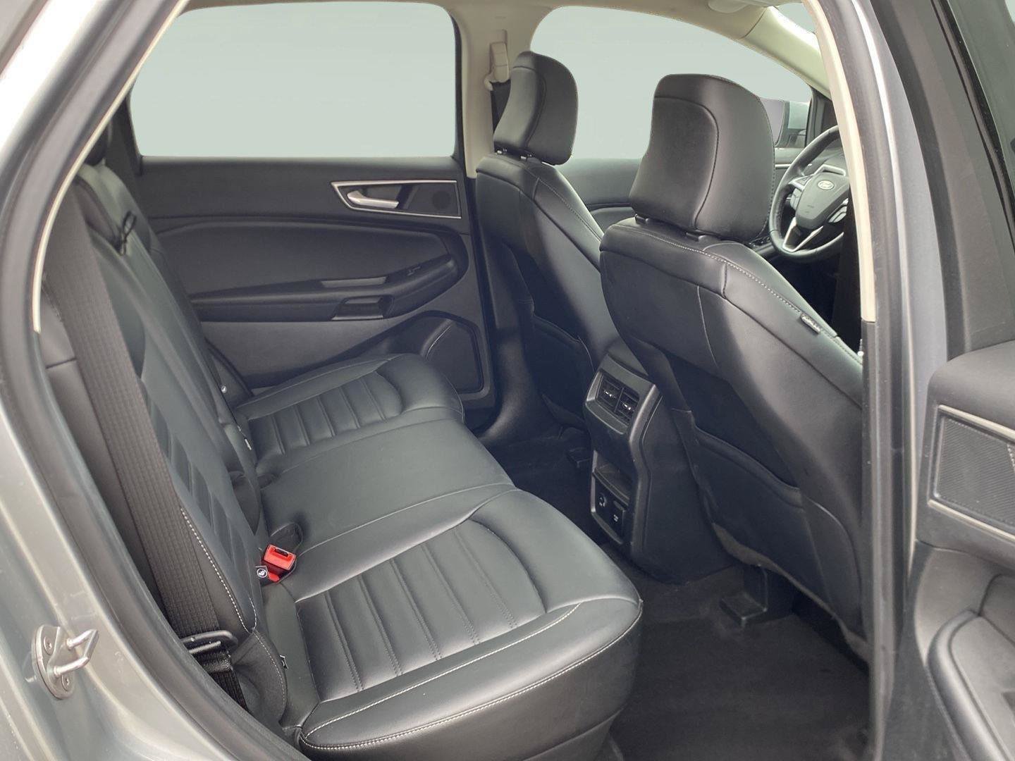Used 2022 Ford Edge SEL w/ Convenience Package AWD/4WD image 12