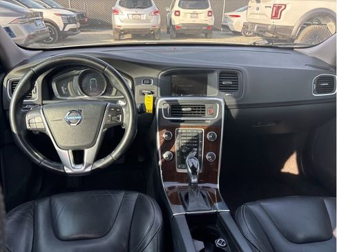 Used 2014 Volvo S60 T6 image 4