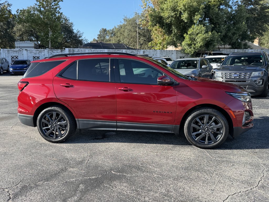 Used 2022 Chevrolet Equinox RS w/ RS Leather Package FWD image 4