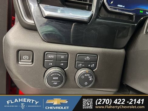 Used 2023 Chevrolet Silverado 1500 LT image 25