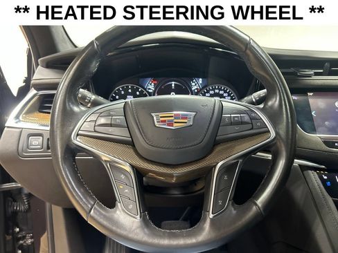 Used 2018 Cadillac XT5 Platinum AWD/4WD image 18
