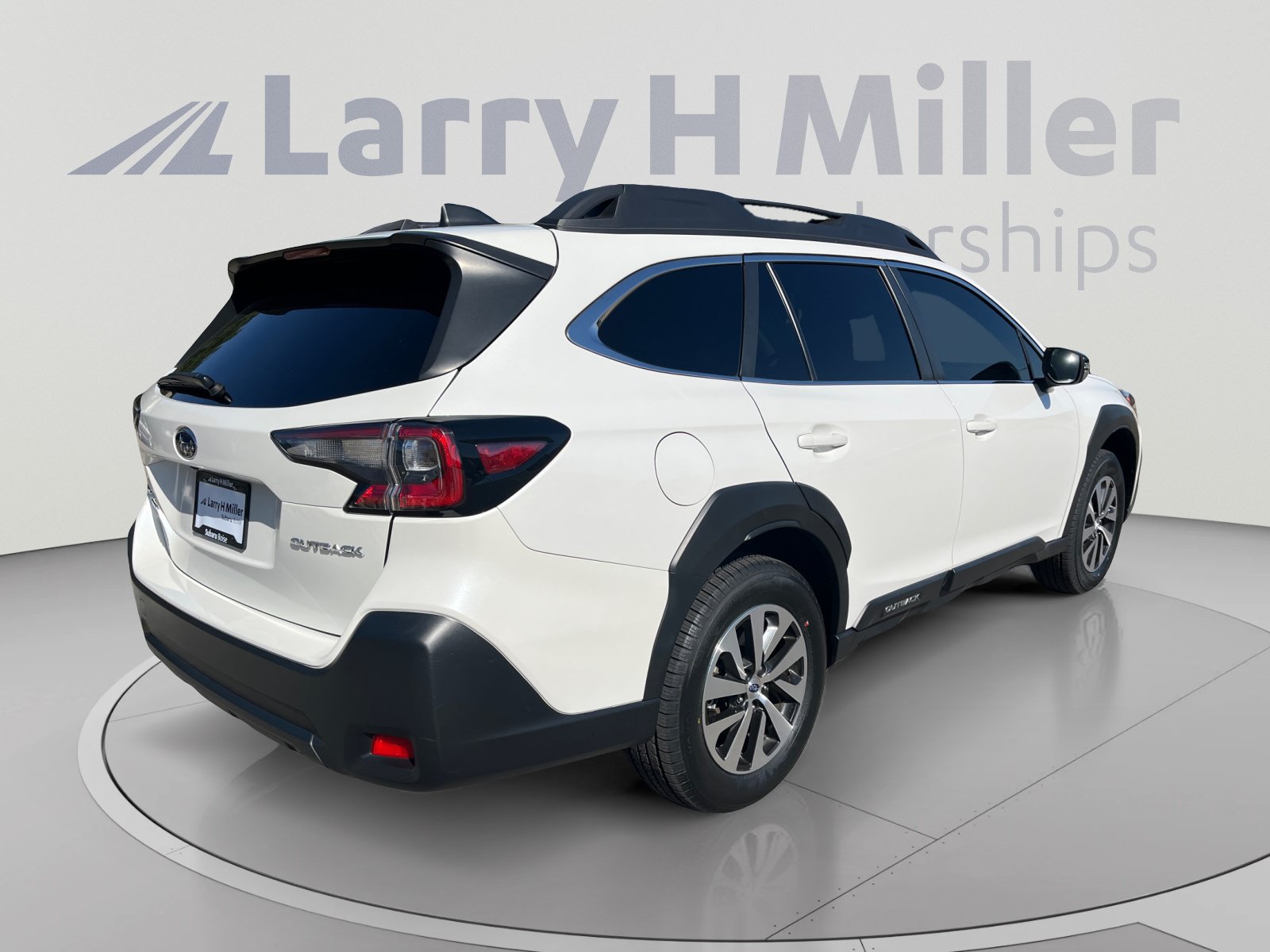 Certified 2024 Subaru Outback Premium AWD/4WD image 5