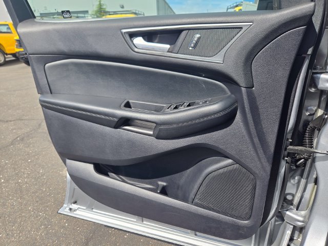 Used 2020 Ford Edge SE AWD/4WD image 13