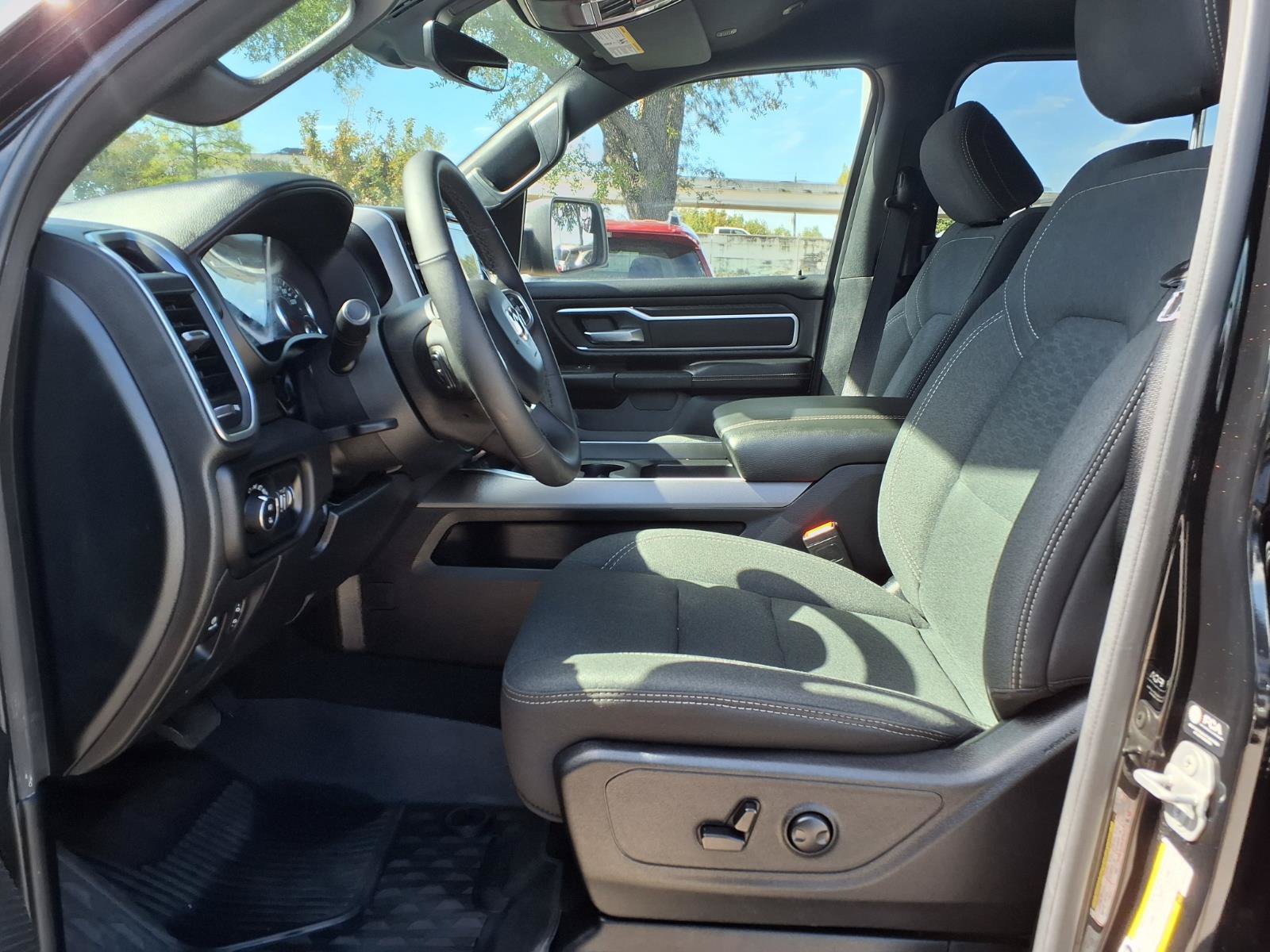 Used 2025 RAM 1500 Lone Star AWD/4WD image 20