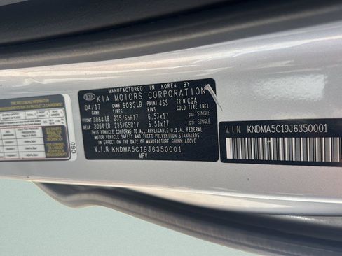 Used 2018 Kia Sedona L FWD image 30