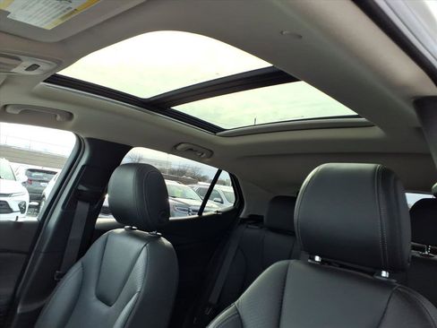 Used 2022 Buick Encore GX Essence w/ Experience Buick Package image 25