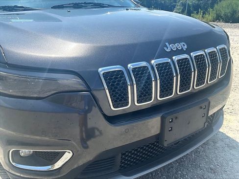 Used 2021 Jeep Cherokee Limited image 21