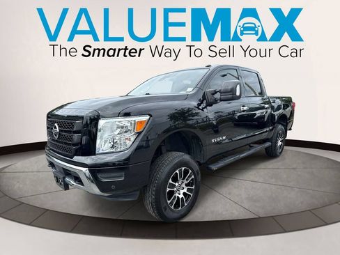 Used 2021 Nissan Titan SV w/ SV Convenience Package RWD image 7