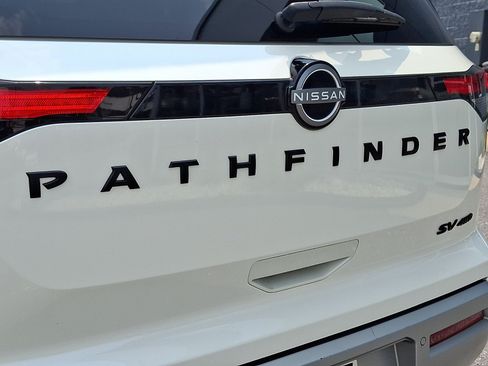 Certified 2024 Nissan Pathfinder SL w/ SL Premium Package AWD/4WD image 34