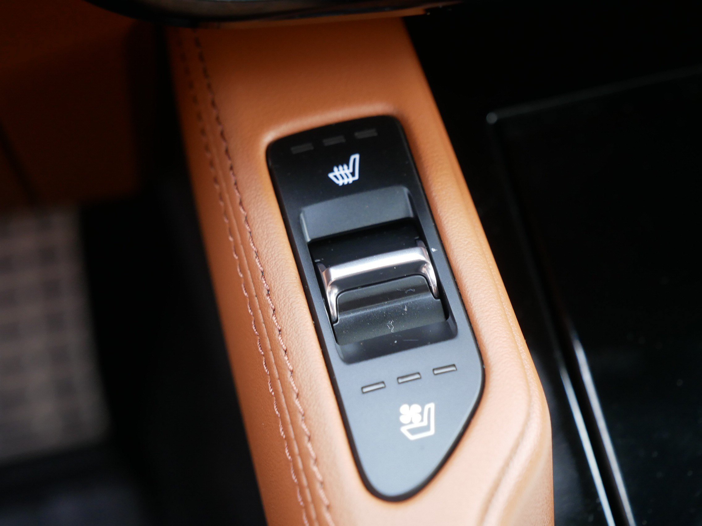 Certified 2025 Kia Telluride SX Prestige X-Line AWD/4WD image 33