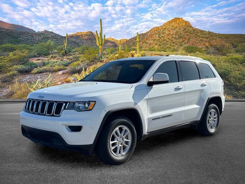 Used 2020 Jeep Grand Cherokee Laredo RWD image 7
