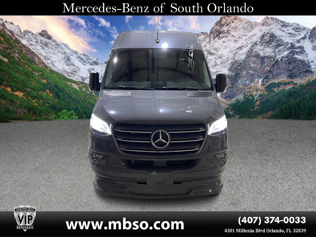 Used 2025 Mercedes-Benz Sprinter 3500 image 31