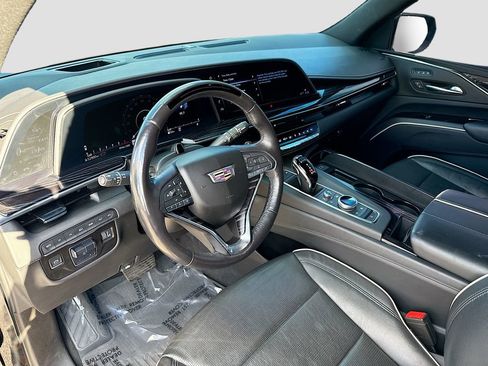 Used 2021 Cadillac Escalade Sport w/ Driver Assist Tech Package image 28