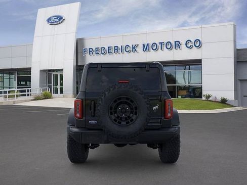 New 2026 Ford Bronco Badlands w/ Sasquatch Package AWD/4WD image 5