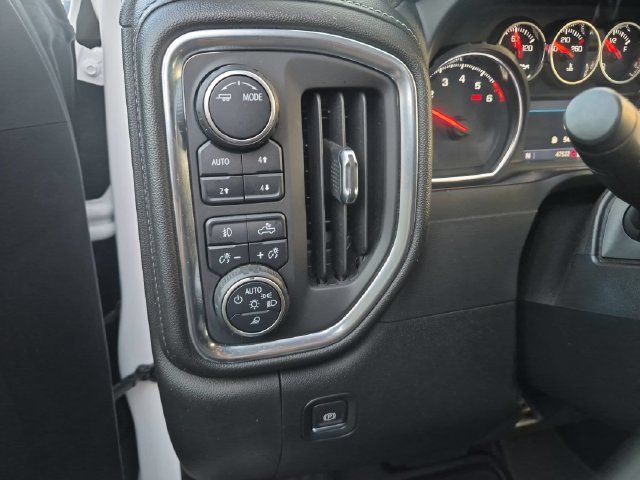 Used 2021 Chevrolet Silverado 1500 LT Trail Boss w/ Convenience Package II AWD/4WD image 17