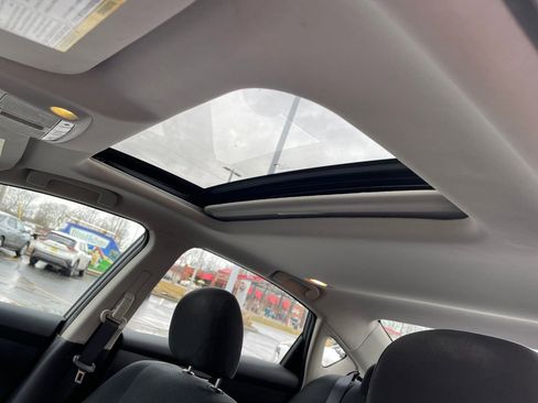 Used 2014 Nissan Altima 2.5 SV w/ Convenience Package image 12