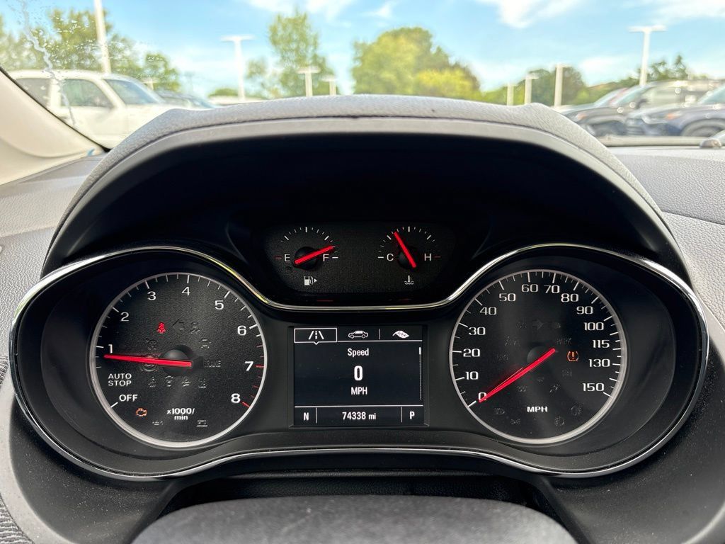 Used 2018 Chevrolet Cruze LT FWD image 12